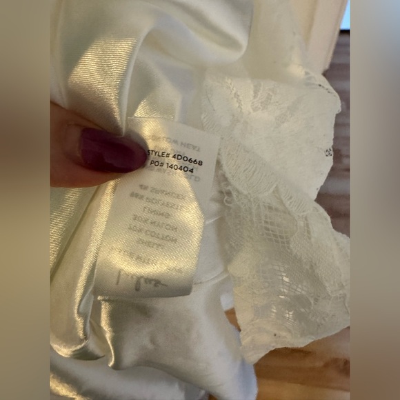 NEW Lulus Molinetto Lace Riffle Tiered Maxi Dress White Bridal Size XS NWT - Picture 10 of 11